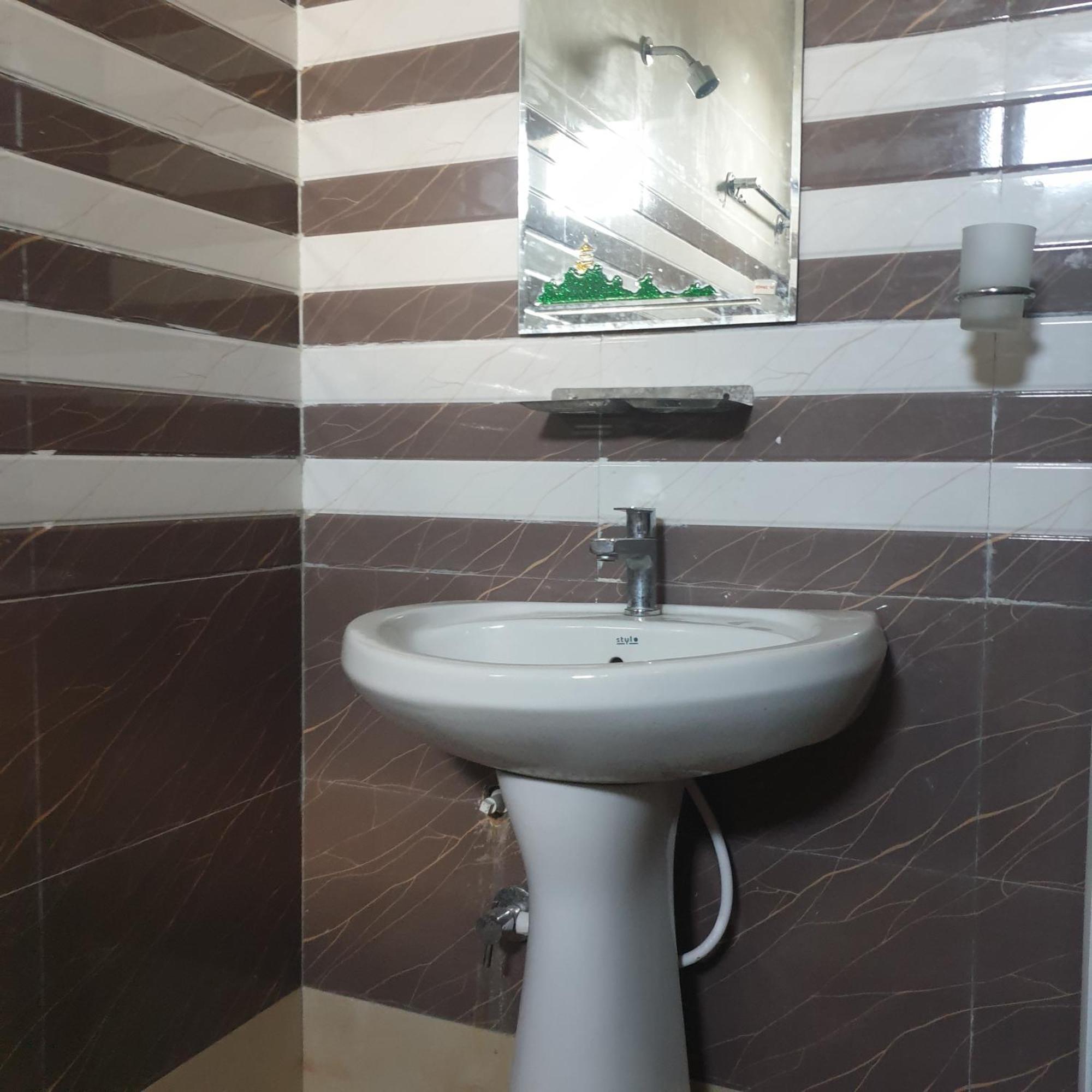 Hotel Sara Pvt Ltd Dźanakpur Zewnętrze zdjęcie